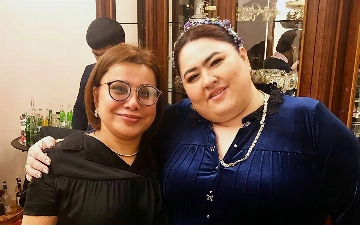 Юлдуз Усманова и Халима Ибрагимова побывали в гостях у знаменитого узбекского дизайнера
