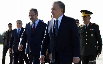 Как Шавката Мирзиёева встретили в Анкаре (фото)