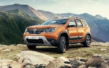 Обновленный Renault Duster сфотографировали во время дорожных тестов