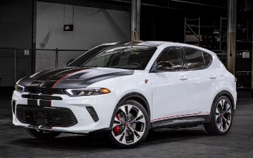 Dodge презентовал новый гоночный концепт R/T GLH
