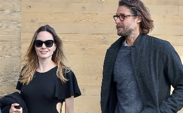 Анджелину Джоли заметили на свидании с миллиардером