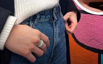 Выпустили кольцо, демонстрирующее, что человек не в отношениях