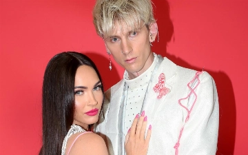 Меган Фокс и Machine Gun Kelly теперь не живут вместе