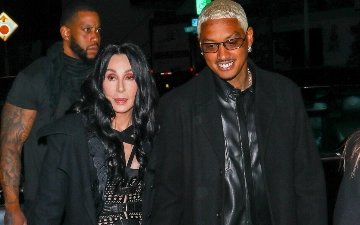 Шер рассталась со своим 37-летним бойфрендом после слухов о помолвке