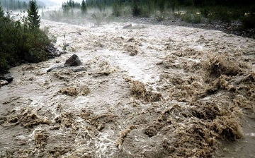 Узбекистанцев снова предупредили о возможном схождении селя 