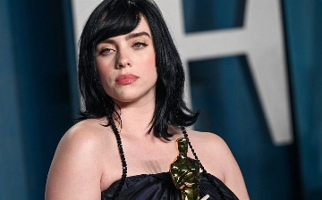 Как выглядит похудевшая Билли Айлиш на снимках папарацци