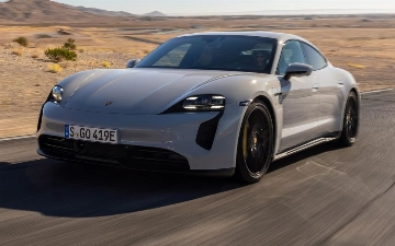 Porsche тестирует обновленный Taycan