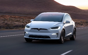 Tesla улучшила Model X