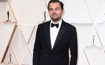 Леонардо ДиКаприо засняли с новой девушкой