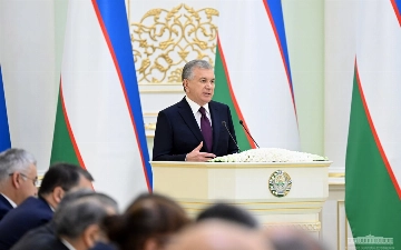На первом же селекторе после переизбрания Шавкат Мирзиёев поручил уволить 12 хокимов