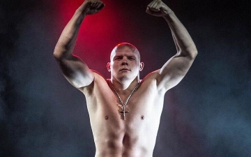 Еще один боец из Узбекистана подписал контракт с UFC