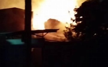 В Ташкенте произошел крупный пожар в доме (видео)