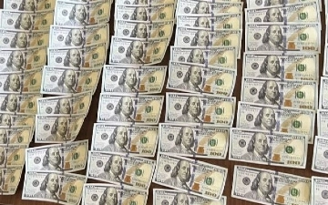 В Бухаре мошенники пытались обменять фальшивые доллары на настоящие