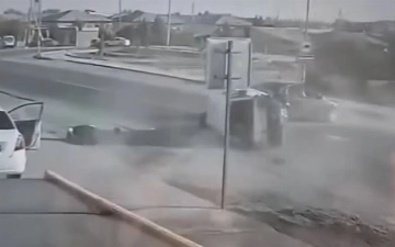 В Хорезме Damas на скорости влетел в Gentra, есть пострадавшие (видео)