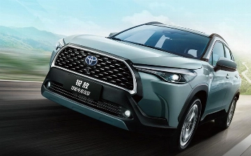 Toyota презентовала новый кроссовер Corolla