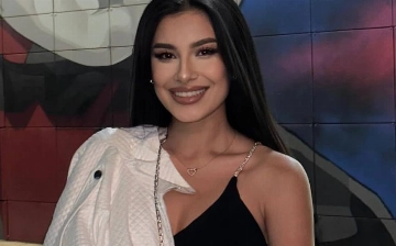 Рухсора Эм призналась, что из-за узбекского менталитета вынуждена скрывать открытую одежду под накидками