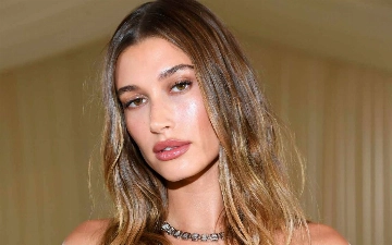 Новый тренд — Хейли Бибер удивила необычным сочетанием