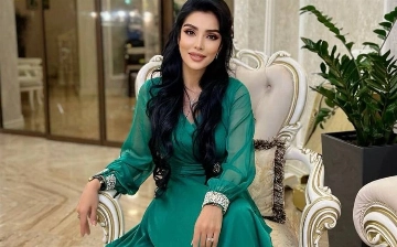 Ситора Фармонова показала мужчину, который преследует ее