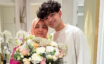 Озод Хурамов исполнил мечту, подарив маме квартиру  