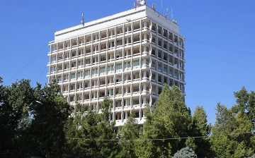 В НУУз временно отстранили от работы проректора, оскорбившего мать студентки (видео)