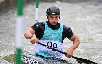 Каноист Анвар Клевлеев стал чемпионом Азиатских игр