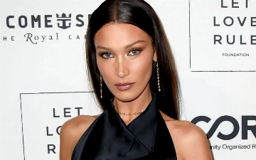 Беллу Хадид засняли целующейся с новым парнем