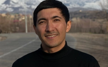 В Фергане группа людей жестоко избила блогера Sher.pozitiv