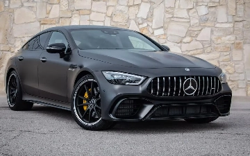 Mercedes-Benz вывел на тесты электромобиль AMG GT4
