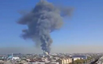 В Ташкенте произошел крупный пожар на производственном предприятии