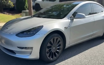Владелица Tesla Model 3 рассказала, сколько она потратила на электромобиль за пять лет