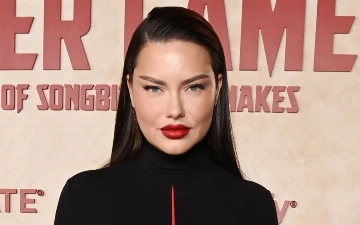 Адриана Лима прокомментировала слухи о том, что у нее подтяжка лица