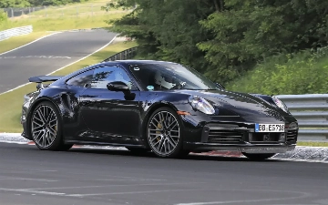 Раскрыты характеристики гибридного Porsche 911