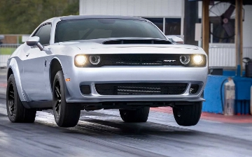 Dodge прекратил выпуск Challenger
