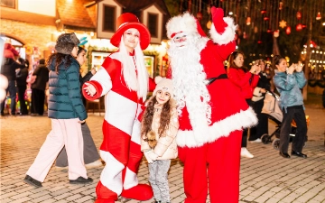 Central Park и Coca-Cola празднуют Новый год вместе и приглашают гостей на новогоднюю программу в центре Ташкента