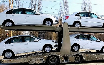 В сети показали максимально упрощенную LADA Granta