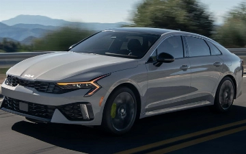 Kia презентовала обновленный седан K5 для рынка США