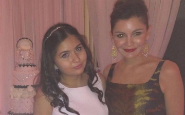 Марьям Тилляева поделилась архивными снимками с подросткового возраста