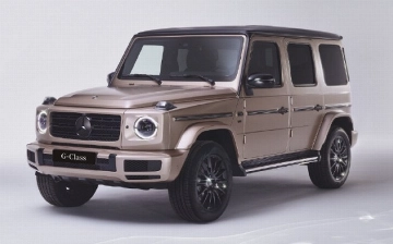 Mercedes-Benz презентовал бриллиантовый «Гелик»