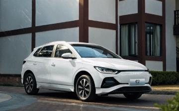 BYD презентовал новую версию хэтчбэка e2 за $12,4 тысячи
