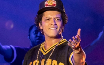 Певец Бруно Марс задолжал казино $50 млн