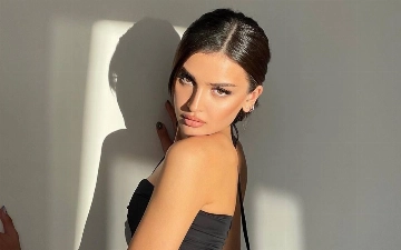 Дину Саеву захейтили за видео в купальнике в месяц Рамадан