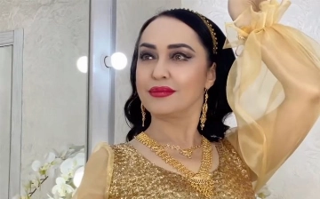 Мама Шахзоды Мухаммедовой станцевала под трек Райхон