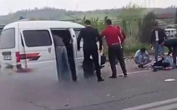 В Андижане произошло страшное ДТП с участием трех машин, есть погибшие