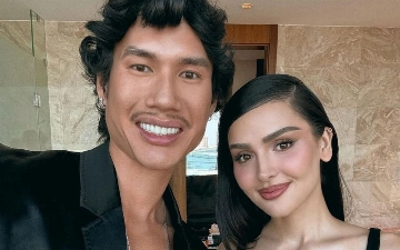 Подписчики Дины Саевой раскритиковали ее образ от голливудского визажиста