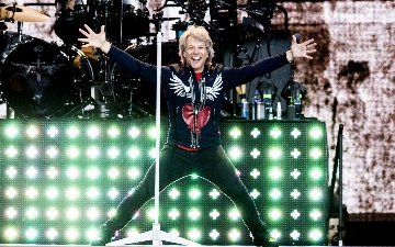 «Никогда не хотел быть толстым Элвисом»: Джон Бон Джови намерен покинуть сцену