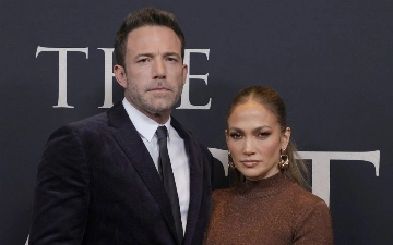 «Она извела его»: Дженнифер Лопес хочет ребенка от Бена Аффлека