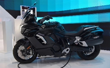 Aurus открыл предзаказы на мотоциклы Merlon