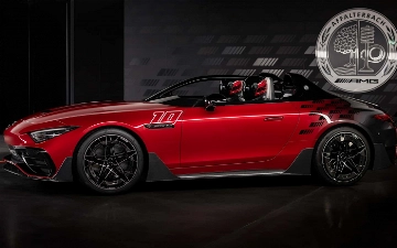 Mercedes презентовал новейший и эксклюзивный Mythos PureSpeed