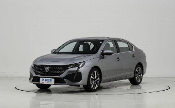 Peugeot презентовал новейший седан 408 дешевле $10 тысяч