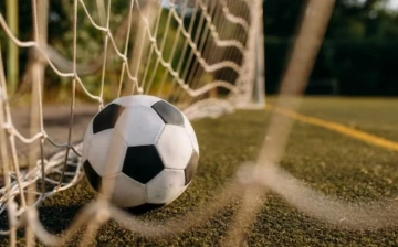 Узбекистанец пытался задушить шестиклассника во время игры в футбол